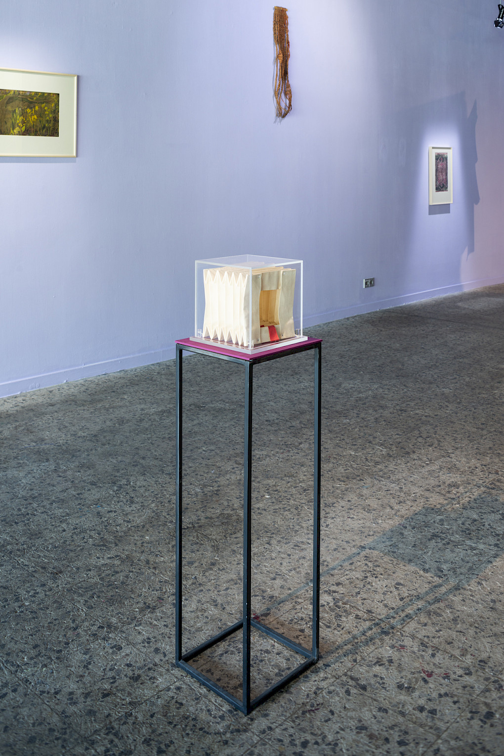 Margit Szilvitzky: Floor Object 1 | Photo: Raisa Galofre & Marvin Systermans