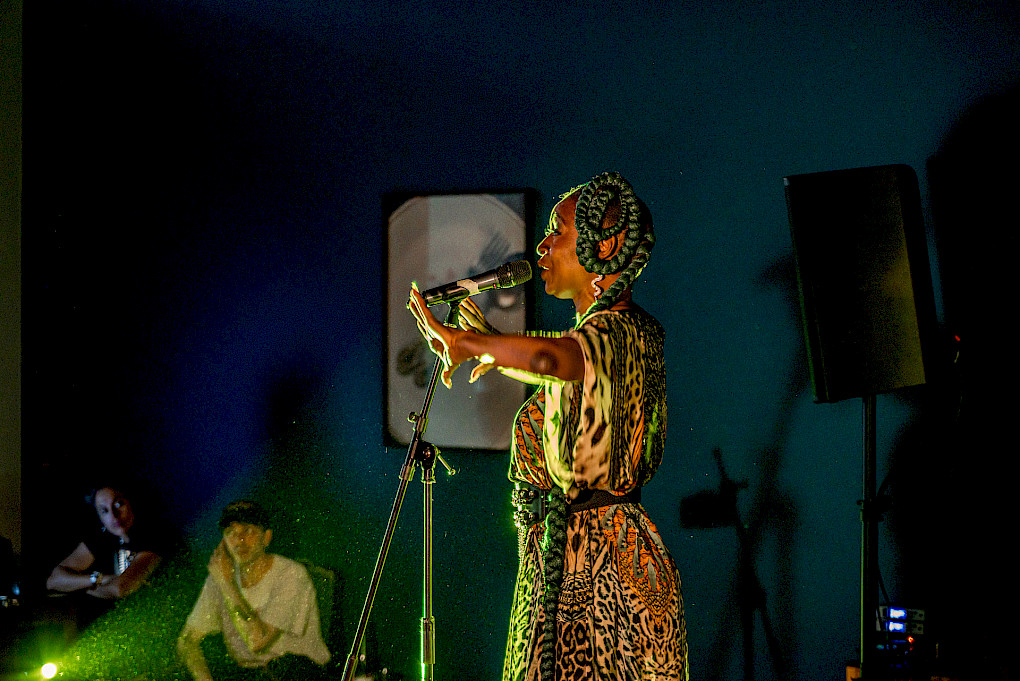 Malonda: Schwarze Medusa | Foto: Matthew Hansen