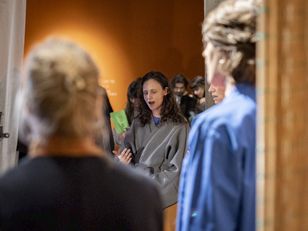 Eröffnungsperformance von Mû Mbana & Otucha Collective | Foto: Marvin Systermans