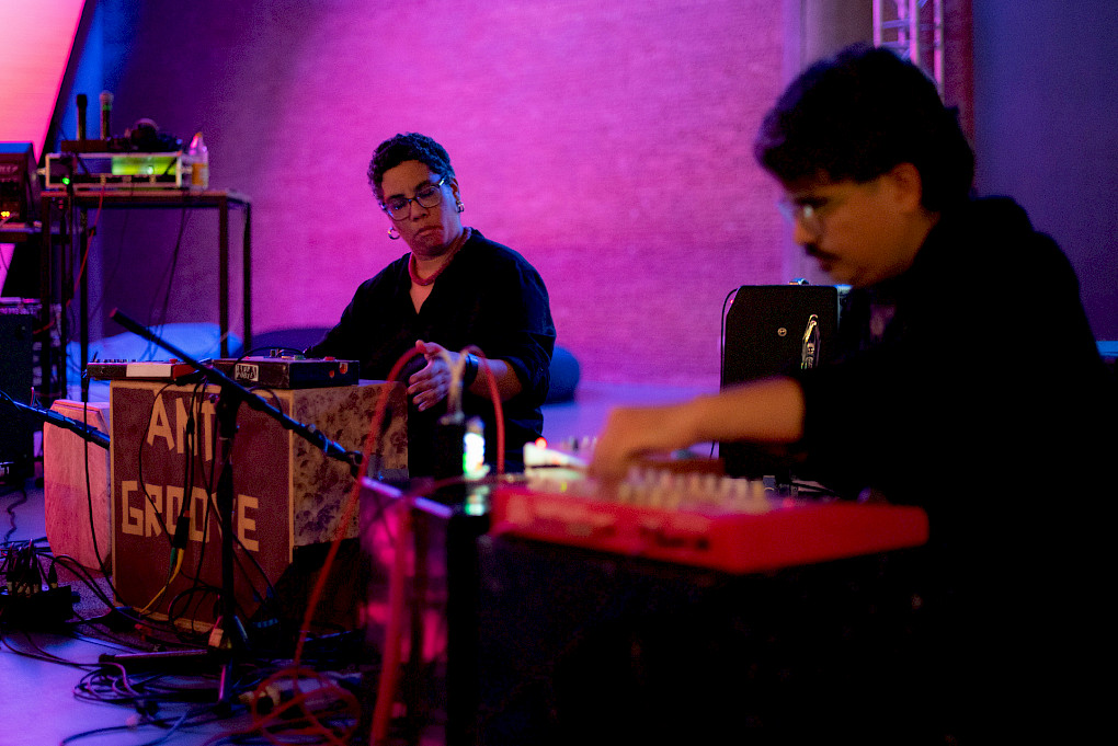 Performance von Laura Robles | Foto: Raisa Galofre